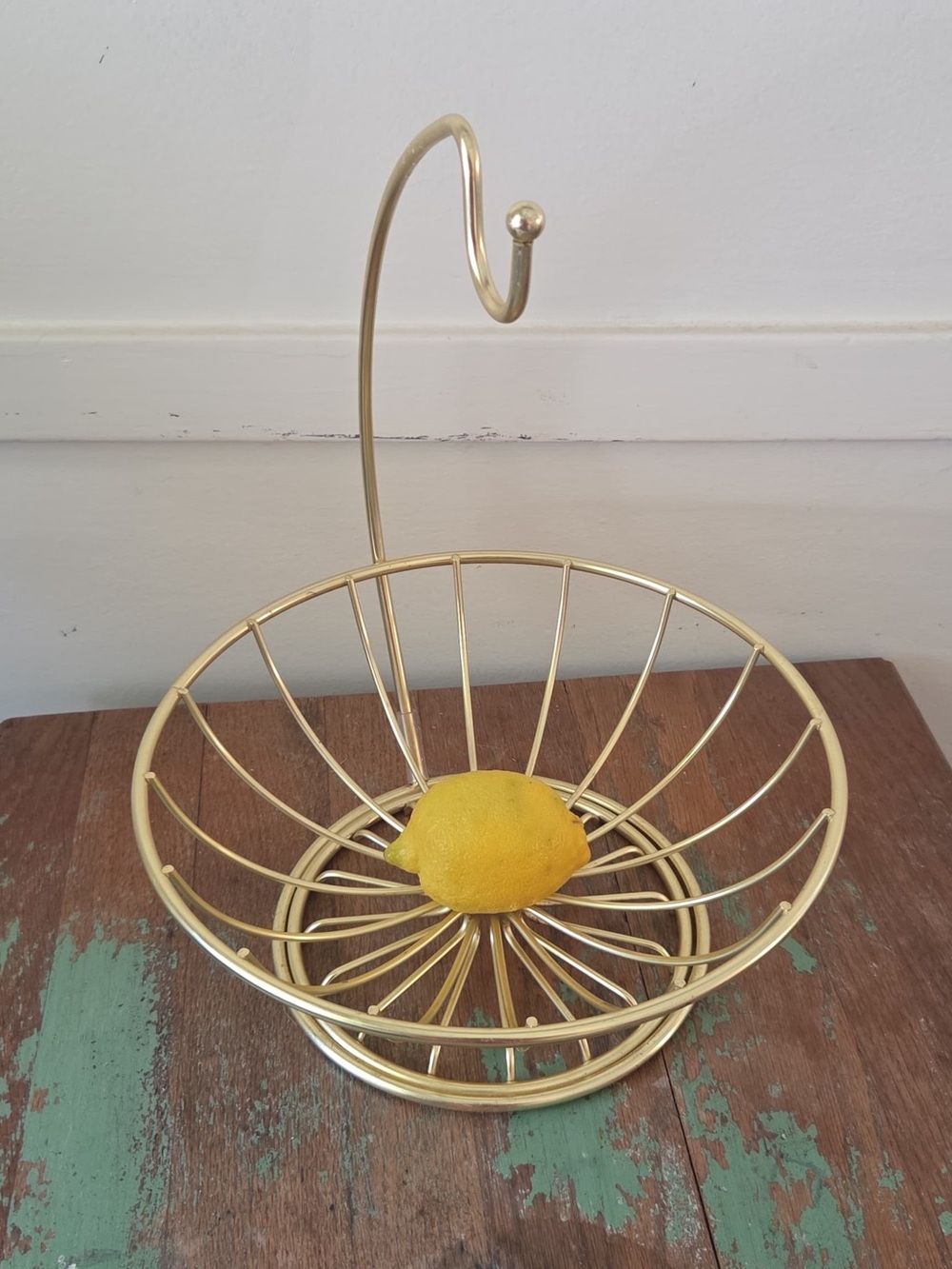Wire banana hanger and fruit bowl - Picture 2 of 3